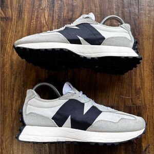 New Balance 327  Sneakers MS327FE sz 8
